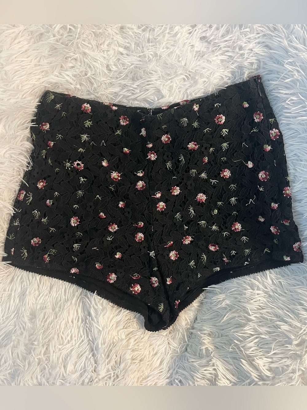 Cute Full black lace embroidered pink floral spring summer shorts